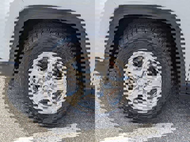 Used 2022 Jeep Compass Sport image 11