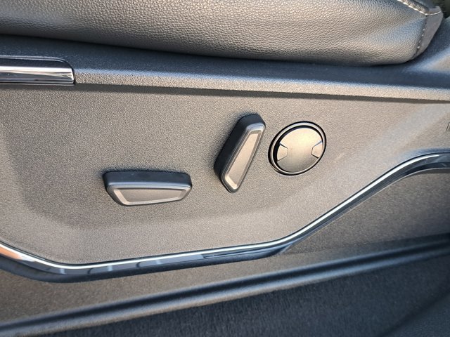 Certified 2023 Ford F250 Lariat w/ Lariat Ultimate Package image 19