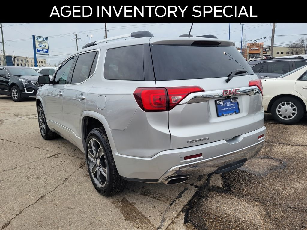 Used 2017 GMC Acadia Denali w/ Technology Package image 3