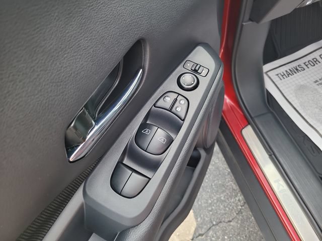 Used 2024 Nissan Kicks SV FWD image 11