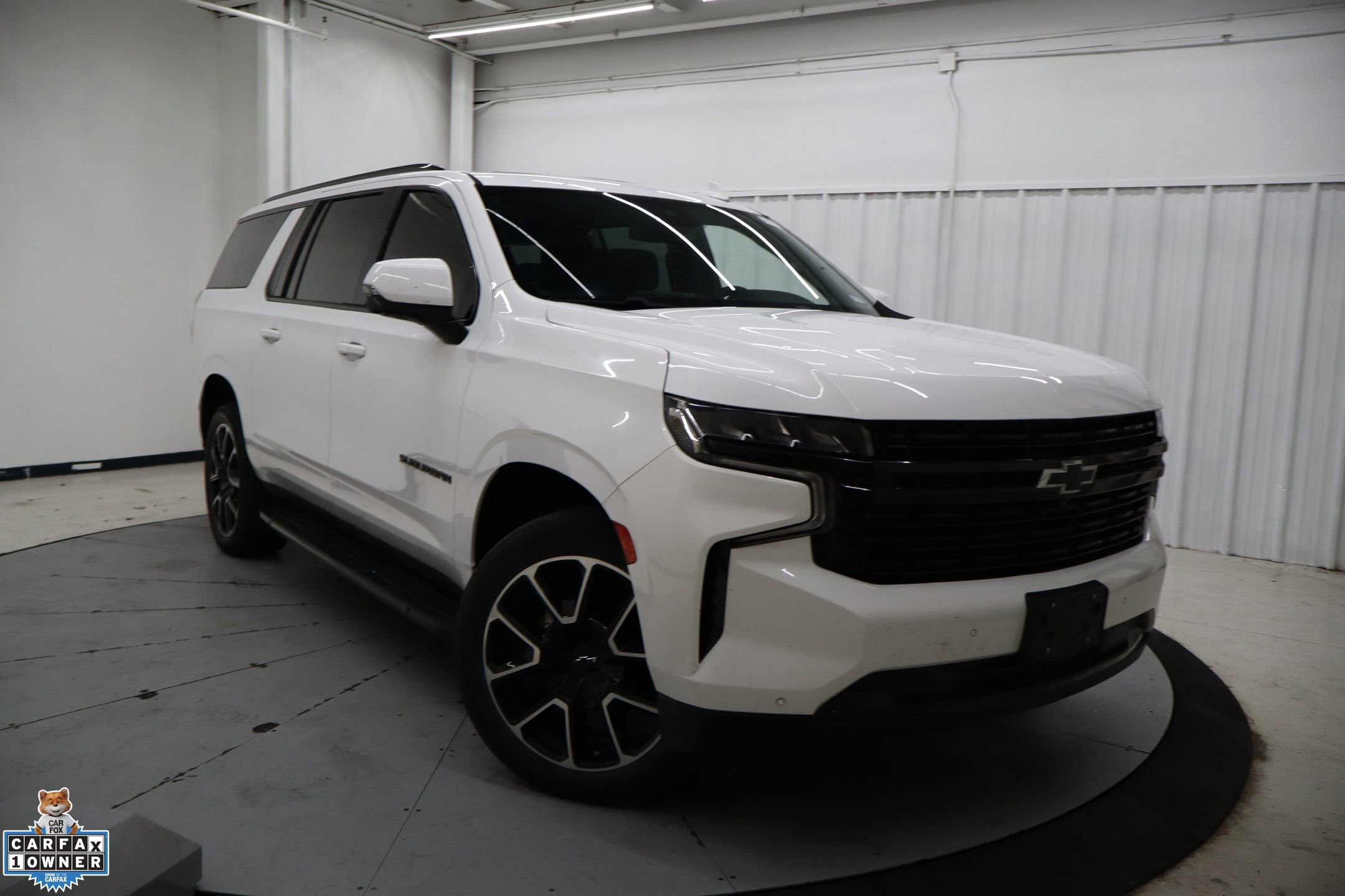 Used 2023 Chevrolet Suburban RST w/ Luxury Package image 6