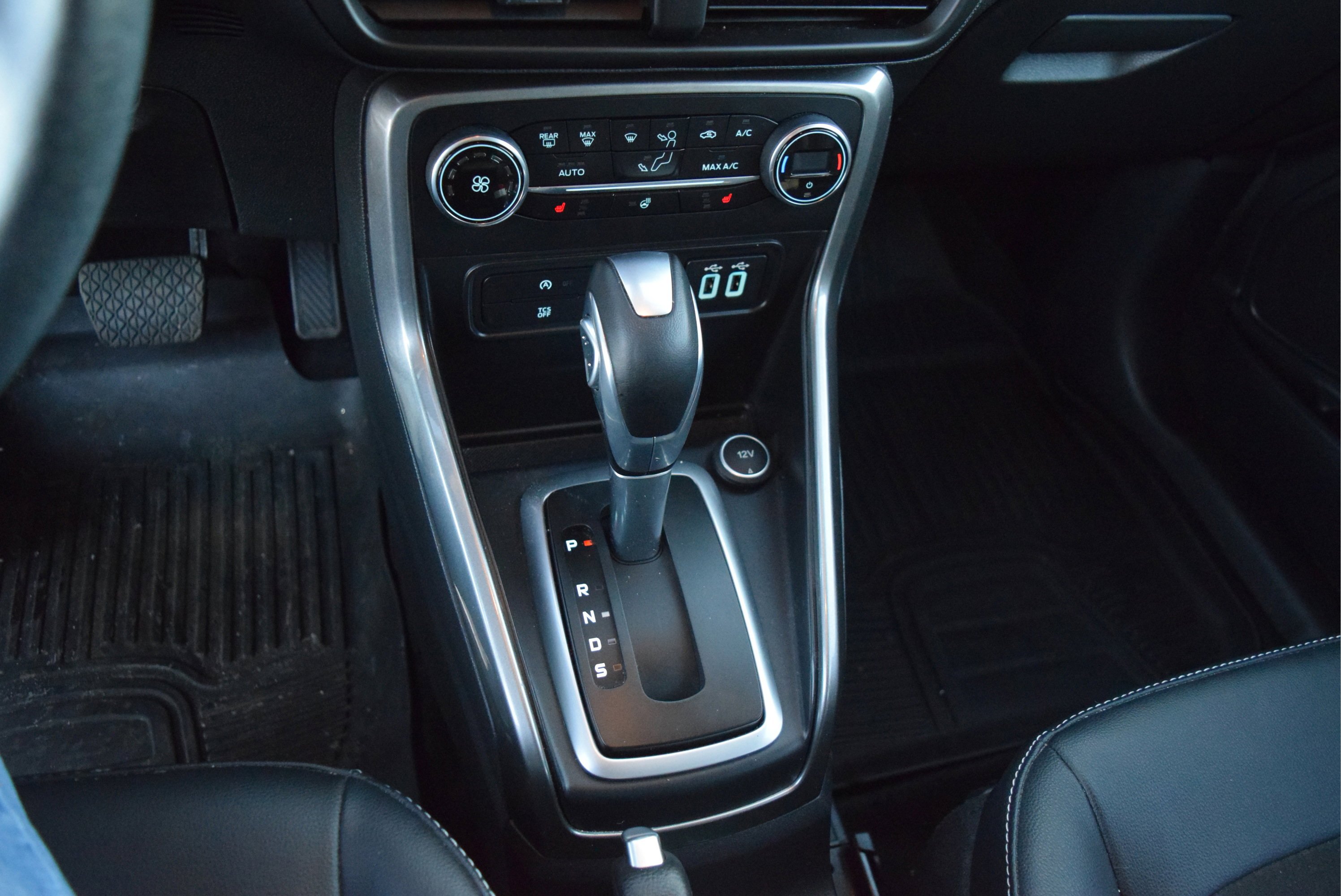 Certified 2021 Ford EcoSport SES image 14