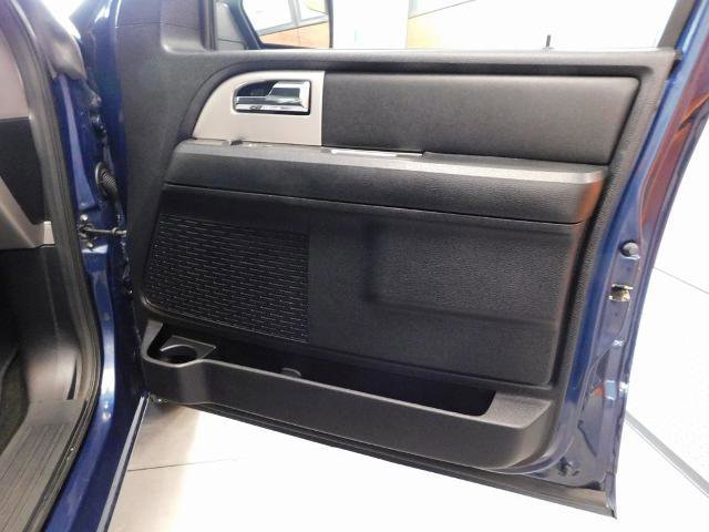 Certified 2017 Ford Expedition XLT image 37