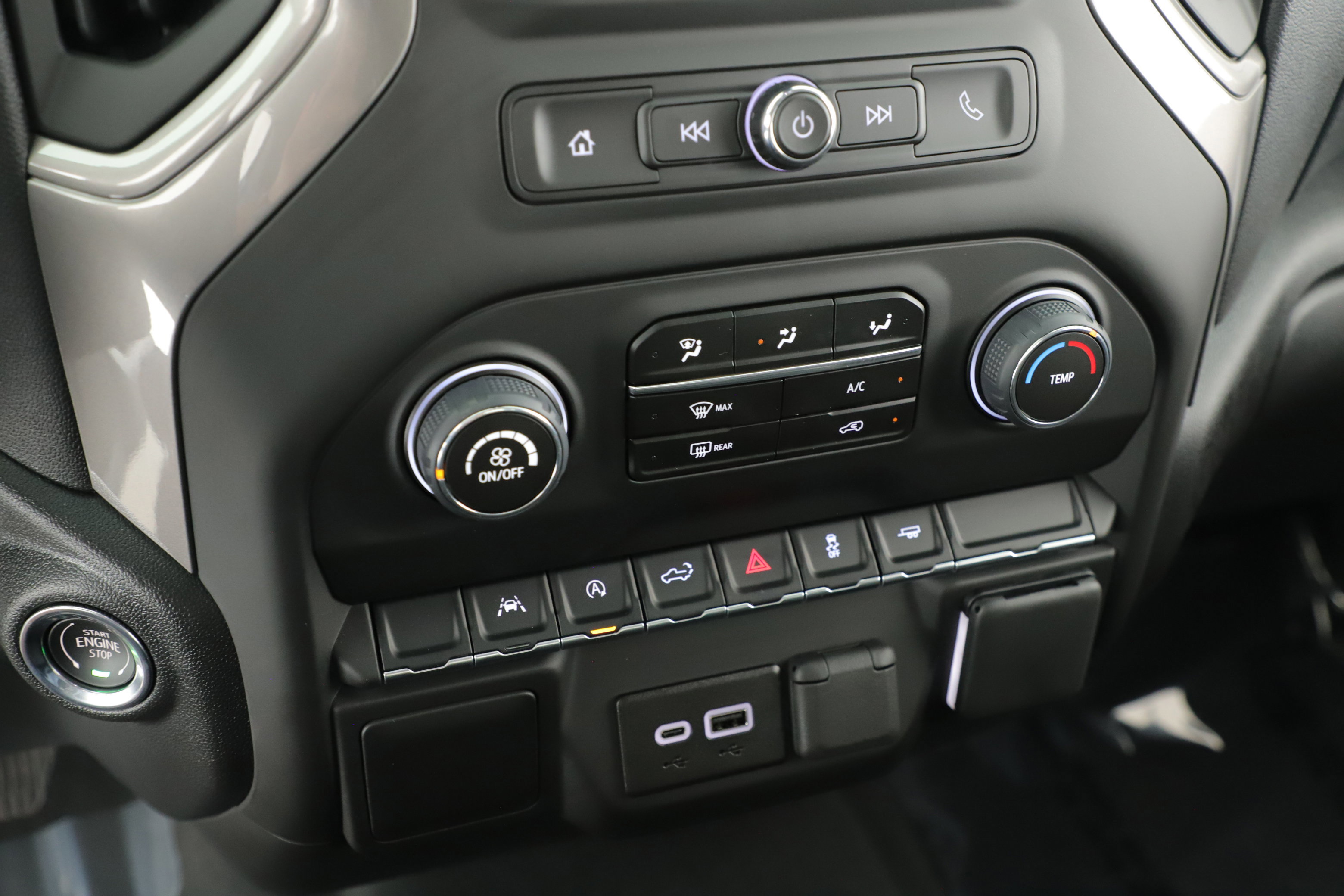 Used 2026 Chevrolet Silverado 1500 Custom image 17