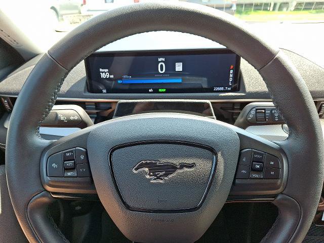 Certified 2022 Ford Mustang Mach-E Select w/ Comfort/Technology Package image 18