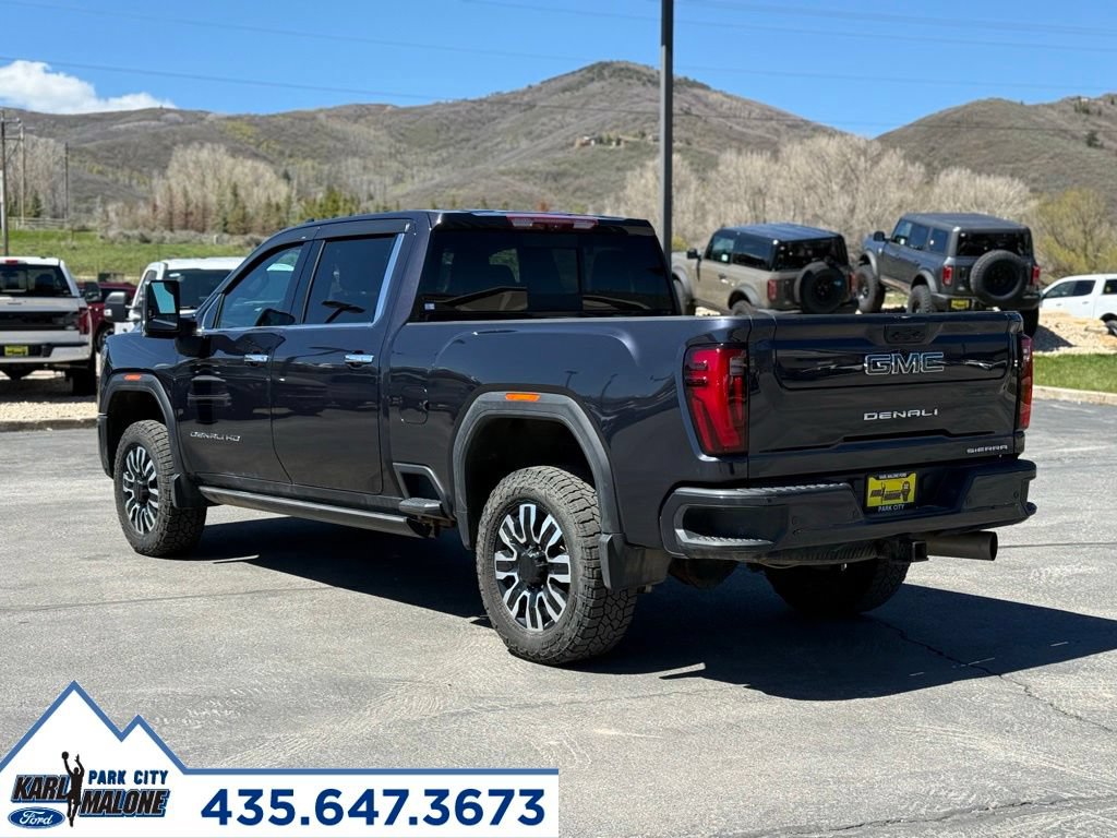 Used 2024 GMC Sierra 3500 Denali Ultimate AWD/4WD image 3