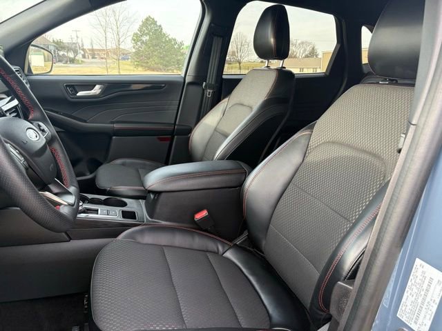 Certified 2024 Ford Escape ST-Line w/ Tech Pack #1 AWD/4WD image 11