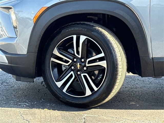 Used 2024 Chevrolet TrailBlazer LT w/ LT Cold Weather Package image 39
