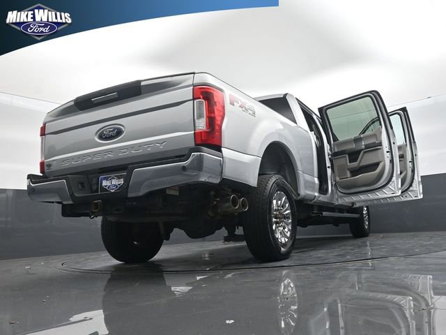 Certified 2017 Ford F250 XLT w/ XLT Premium Package image 29