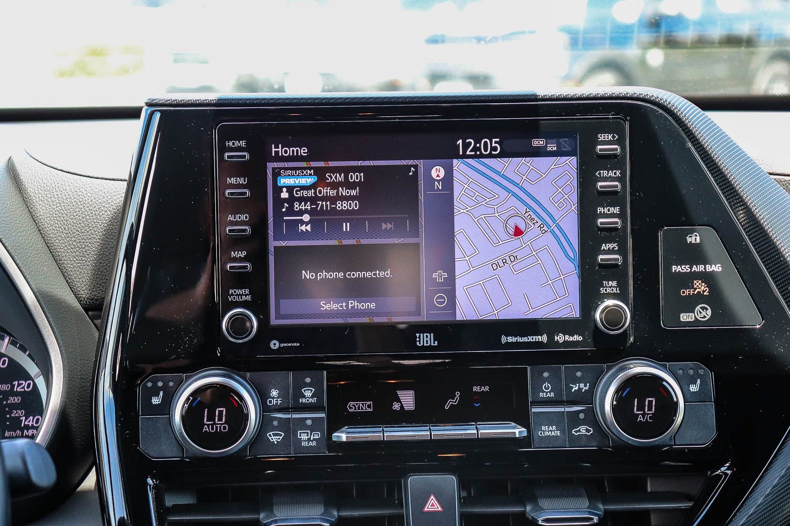 Used 2021 Toyota Highlander XSE FWD image 14