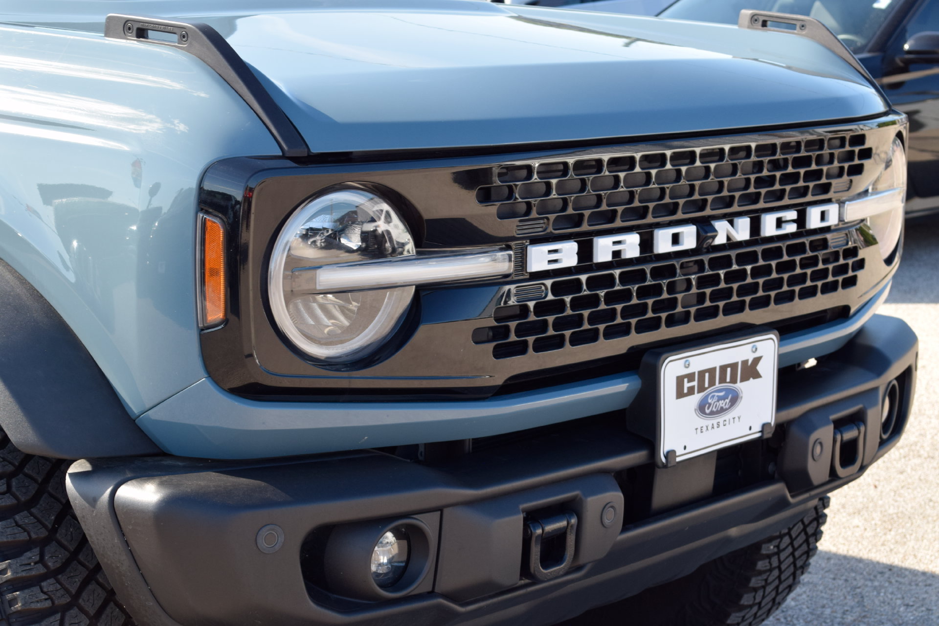 Certified 2023 Ford Bronco Wildtrak AWD/4WD image 25