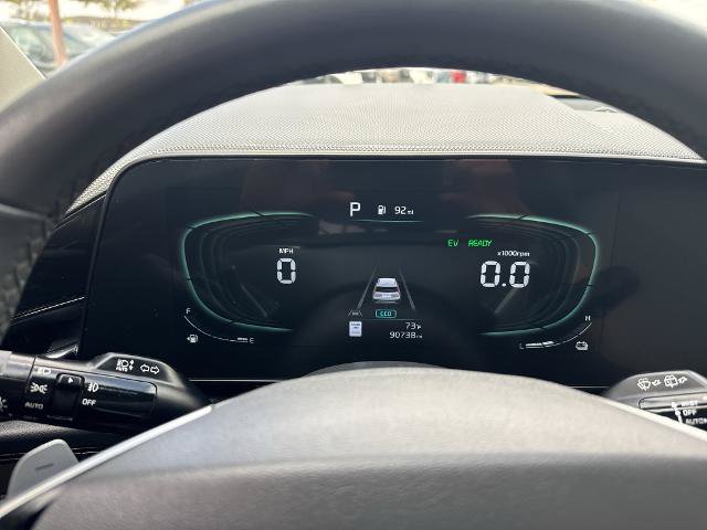 Used 2023 Kia Niro EX Touring FWD image 10