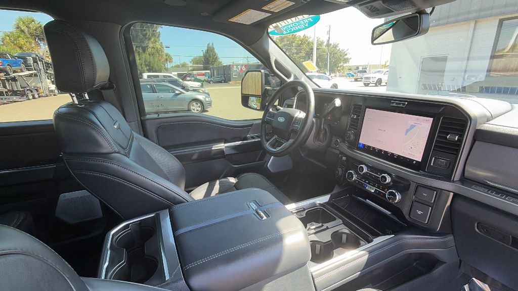 Certified 2025 Ford F250 Platinum w/ FX4 Off-Road Package AWD/4WD image 30