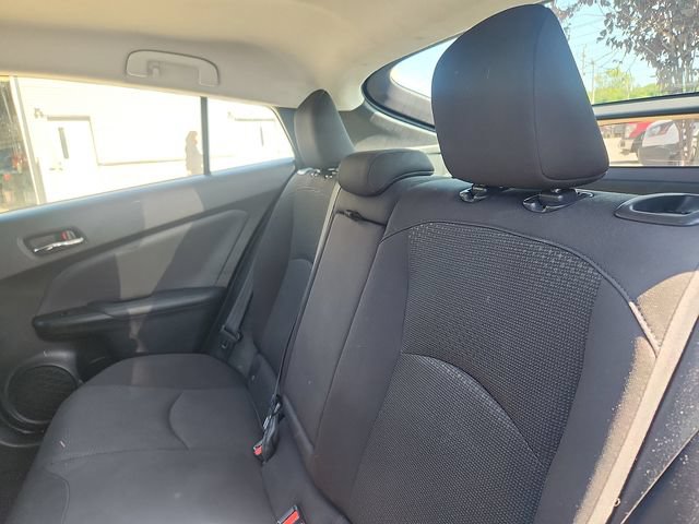 Used 2020 Toyota Prius LE FWD image 24