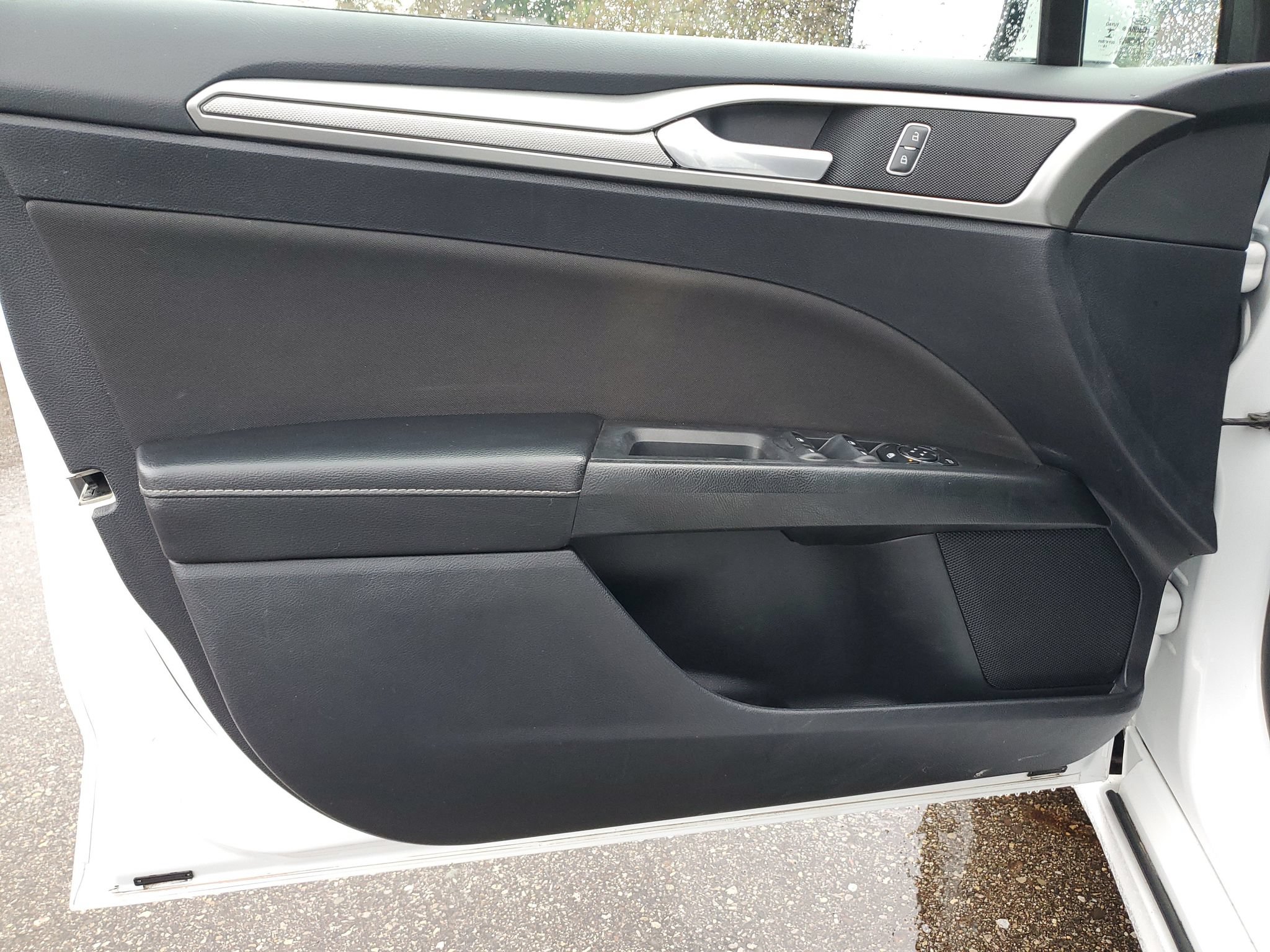 Certified 2019 Ford Fusion SE FWD image 12