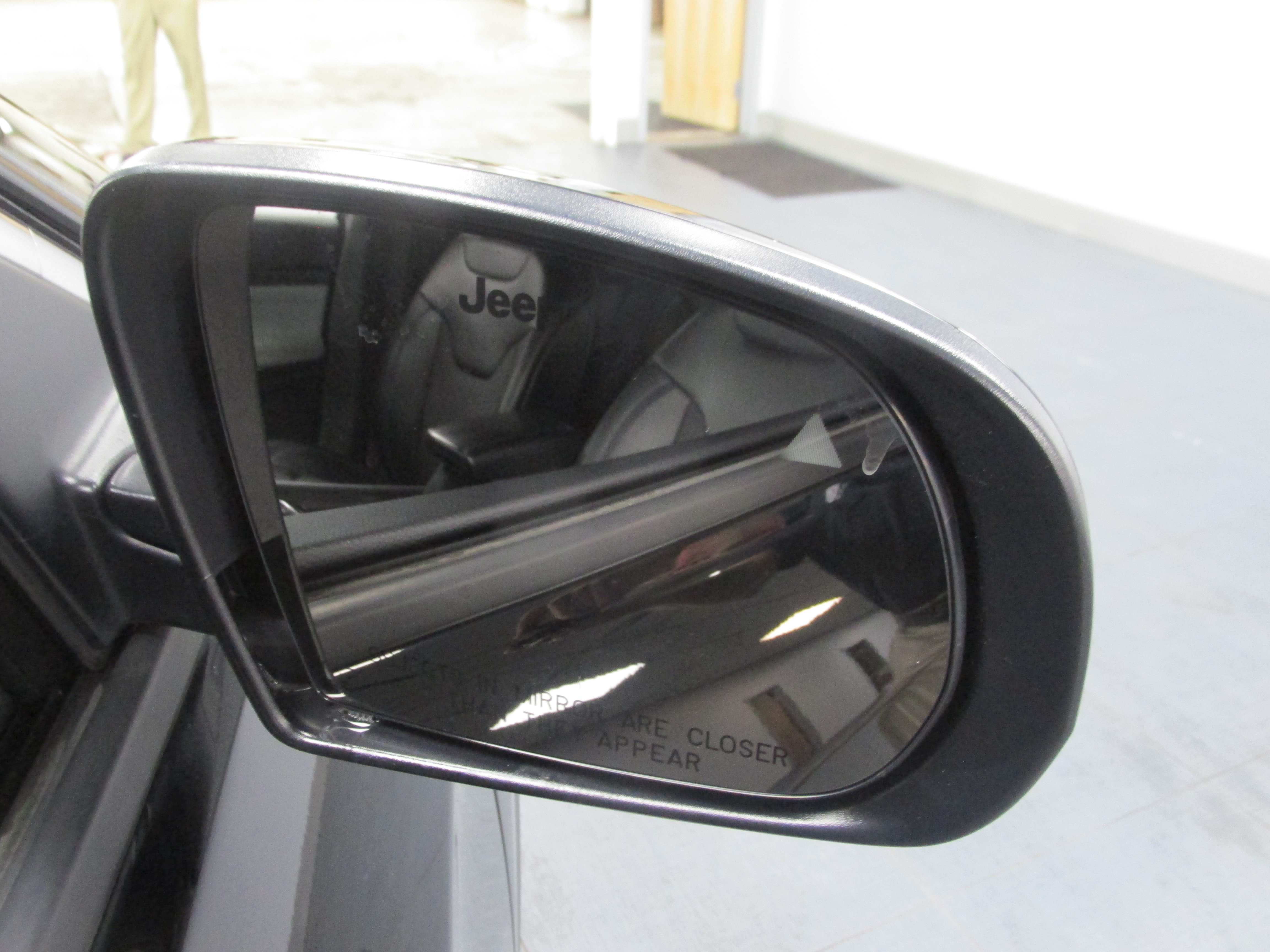 Used 2024 Jeep Compass Latitude AWD/4WD image 17
