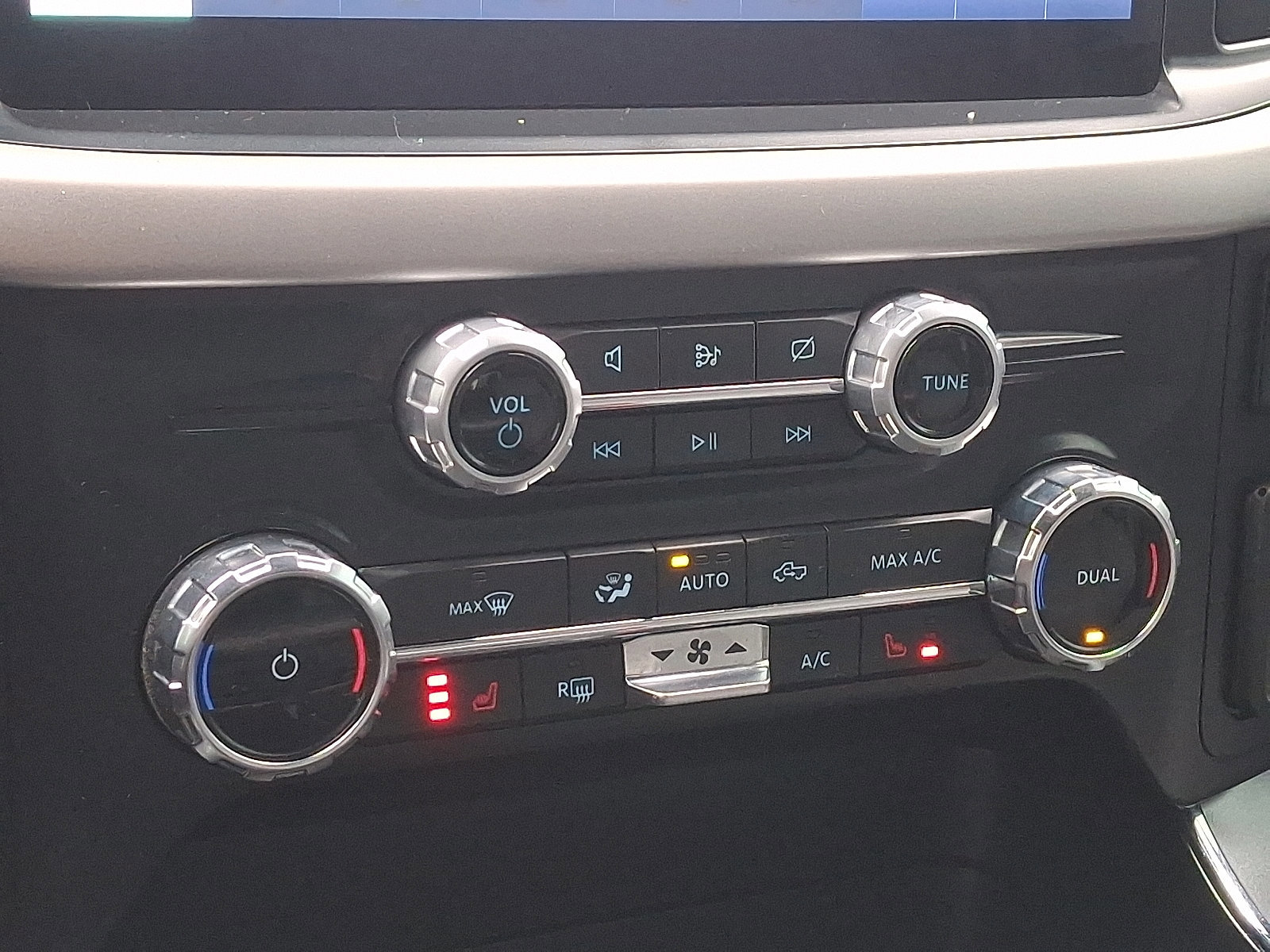 Certified 2022 Ford F150 XLT w/ Equipment Group 302A High image 15