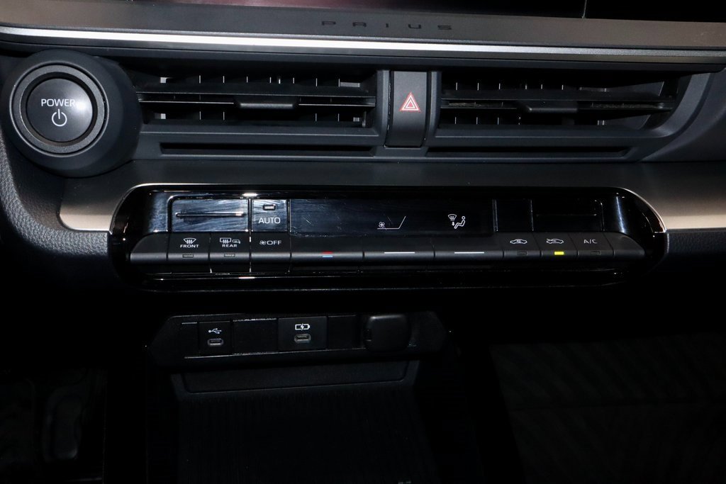 Used 2023 Toyota Prius LE image 29