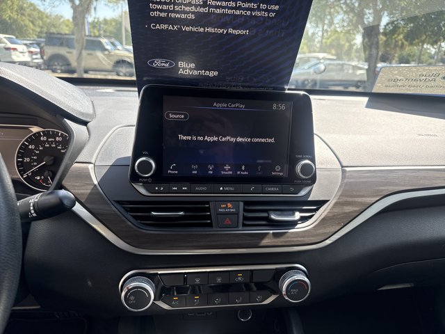 Used 2024 Nissan Altima 2.5 SV FWD image 21