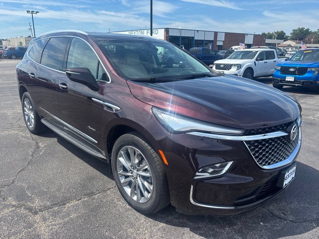 Used 2022 Buick Enclave Avenir w/ Avenir Technology Package AWD/4WD image 5