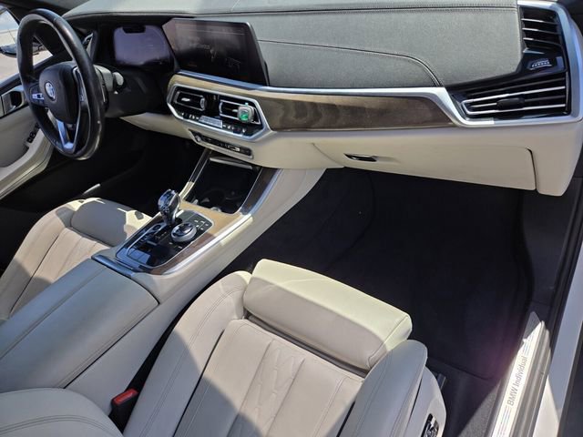 Used 2021 BMW X5 sDrive40i w/ Executive Package 2 RWD image 18