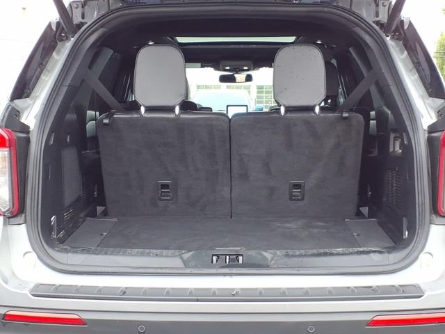 Certified 2023 Ford Explorer ST w/ Equipment Group 401A AWD/4WD image 9