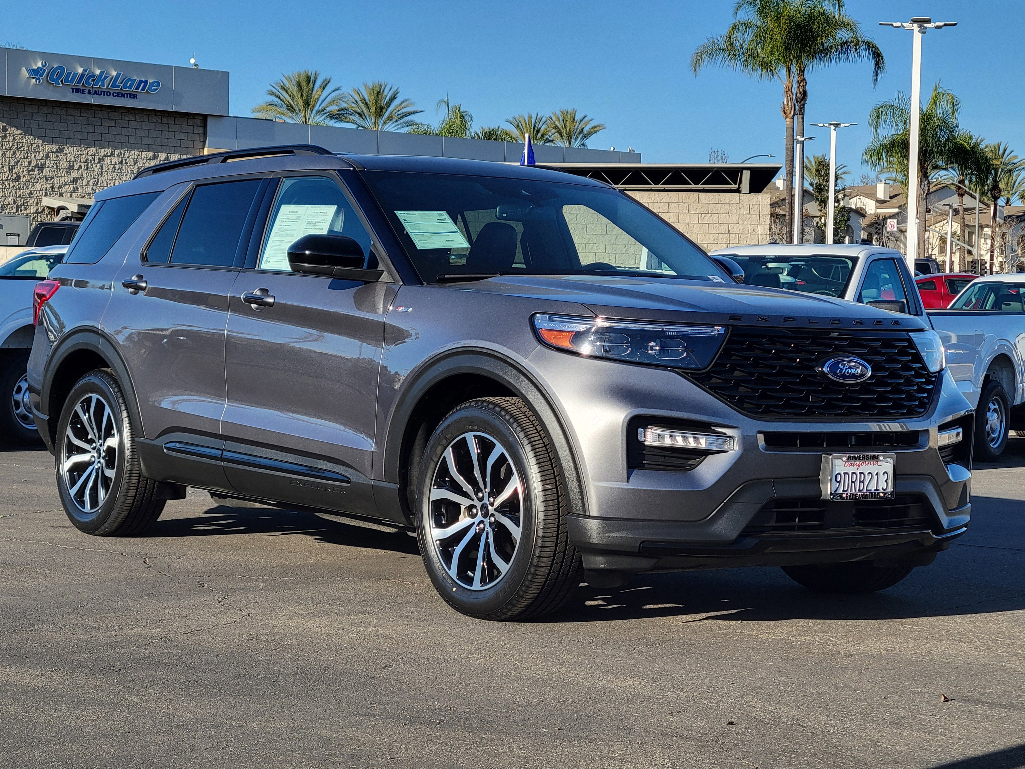 Certified 2022 Ford Explorer ST-Line w/ Class IV Trailer Tow Package image 3