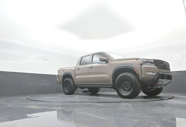 Used 2022 Nissan Frontier PRO-4X AWD/4WD image 32