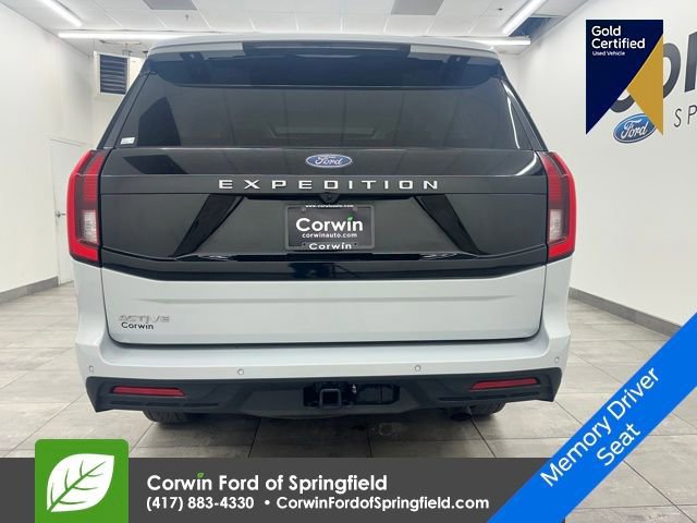Certified 2025 Ford Expedition Active image 3