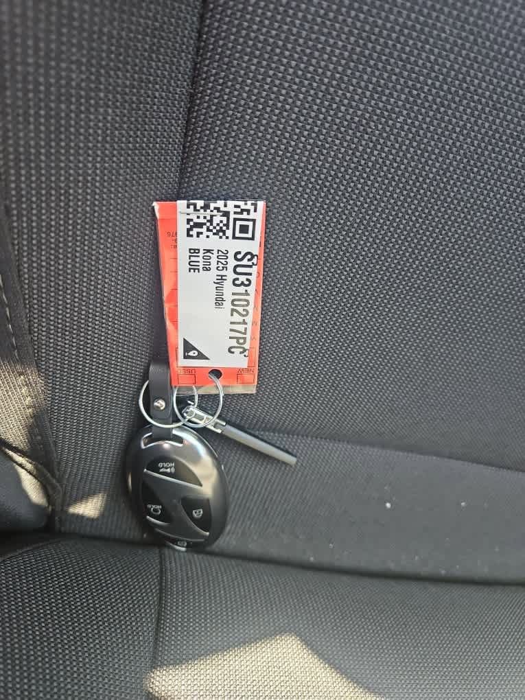 Used 2025 Hyundai Kona SEL FWD image 20