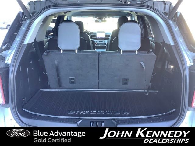 Certified 2022 Ford Explorer XLT w/ Equipment Group 202A AWD/4WD image 17