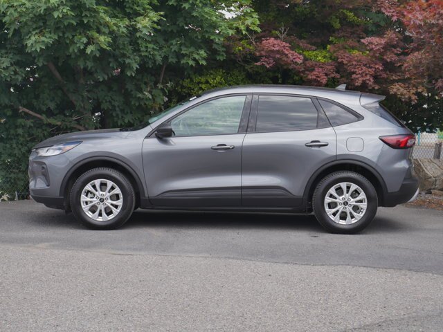Certified 2025 Ford Escape Active AWD/4WD image 16
