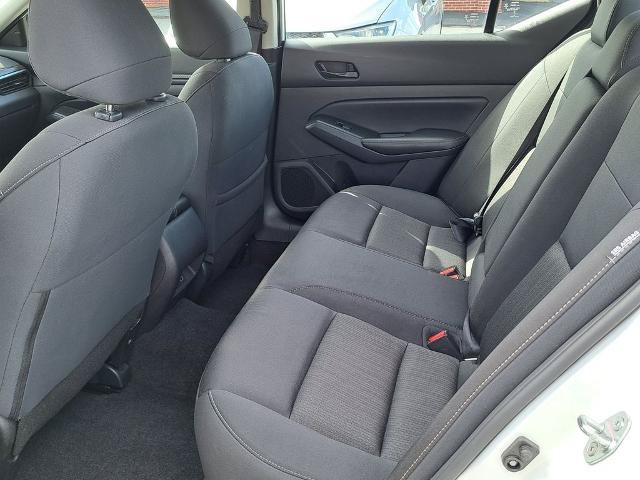 Used 2024 Nissan Altima 2.5 SV FWD image 15