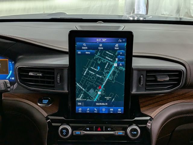 Certified 2021 Ford Explorer King Ranch w/ Premium Technology Package image 32