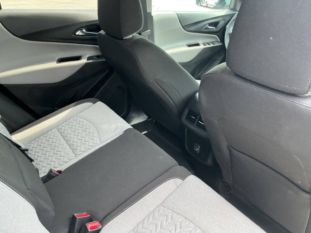 Used 2022 Chevrolet Equinox LT FWD image 23