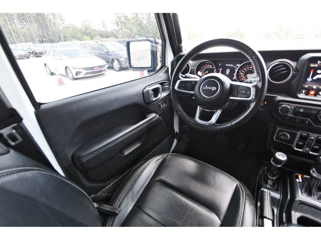 Used 2022 Jeep Gladiator Overland w/ Popular Equipment Package AWD/4WD image 11
