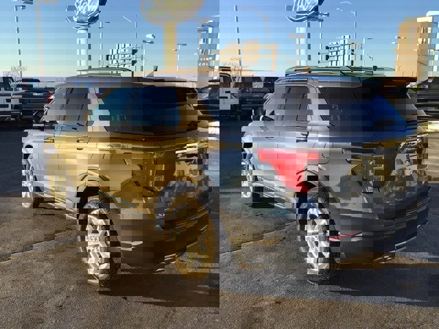 Certified 2023 Ford Explorer XLT w/ Equipment Group 202A image 3