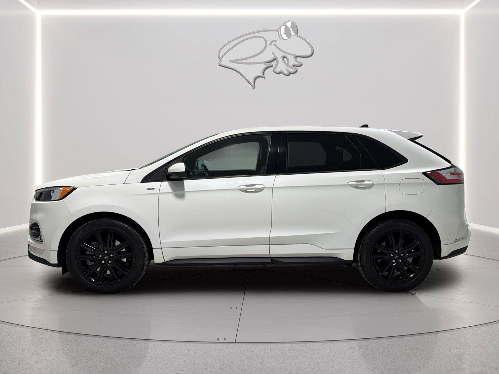 Certified 2023 Ford Edge ST-Line AWD/4WD image 2