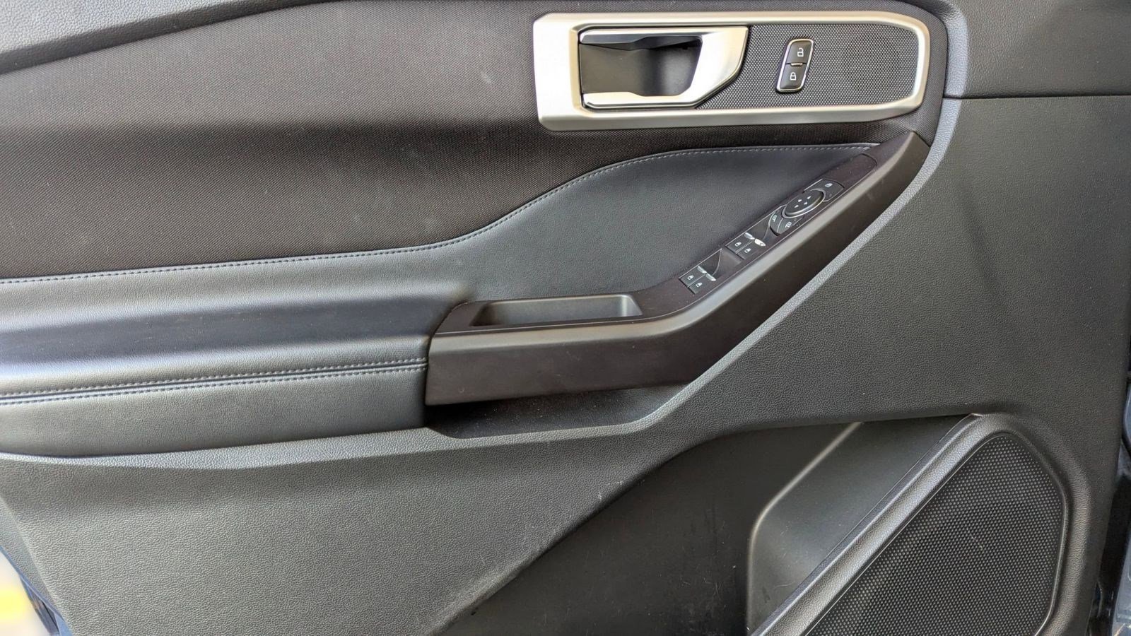 Certified 2020 Ford Explorer XLT image 12