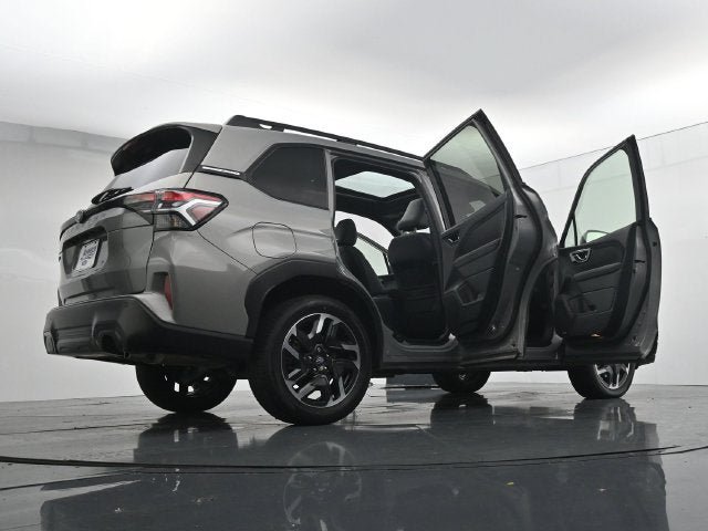 Used 2025 Subaru Forester Limited w/ Popular Package #1 AWD/4WD image 46