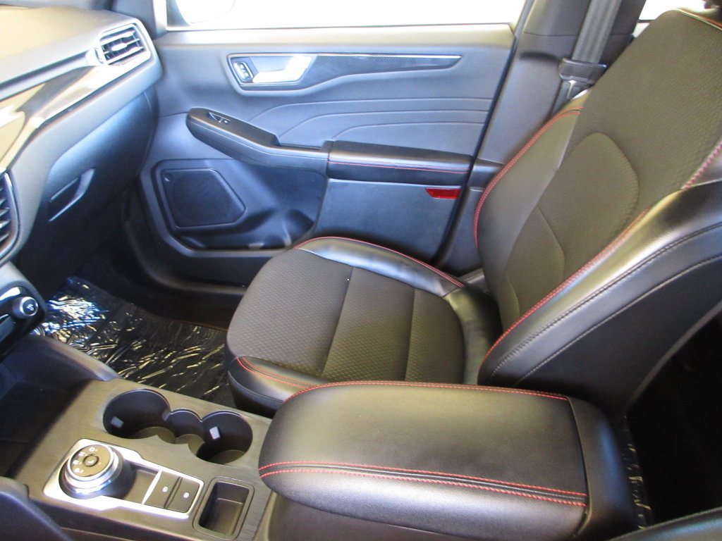 Certified 2023 Ford Escape ST-Line AWD/4WD image 24