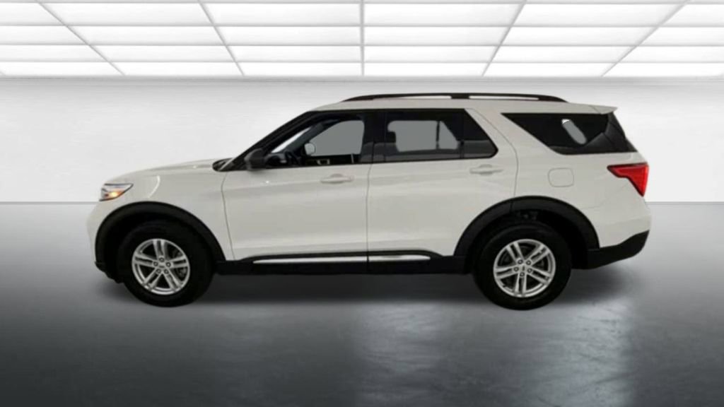 Certified 2023 Ford Explorer XLT image 5