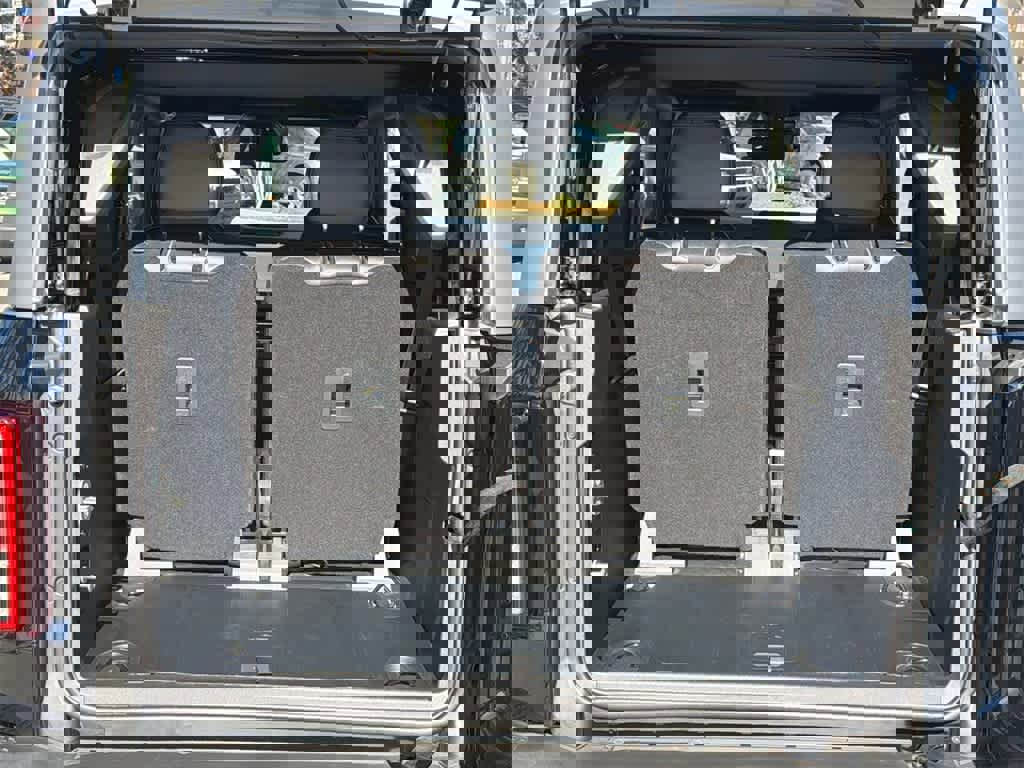 Certified 2024 Ford Bronco Black Diamond image 15