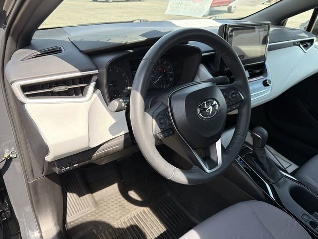Used 2025 Toyota Corolla SE image 12