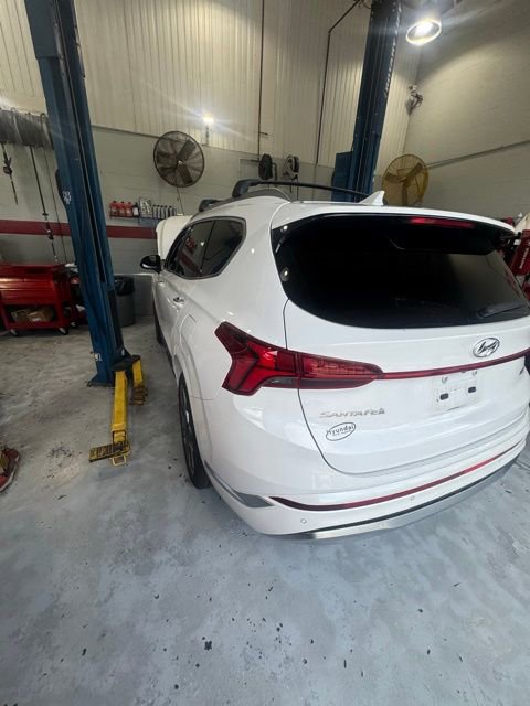 Used 2023 Hyundai Santa Fe Calligraphy FWD image 3