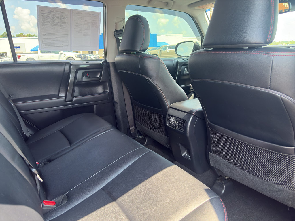 Used 2022 Toyota 4Runner TRD Off-Road Premium w/ Moonroof Package AWD/4WD image 17