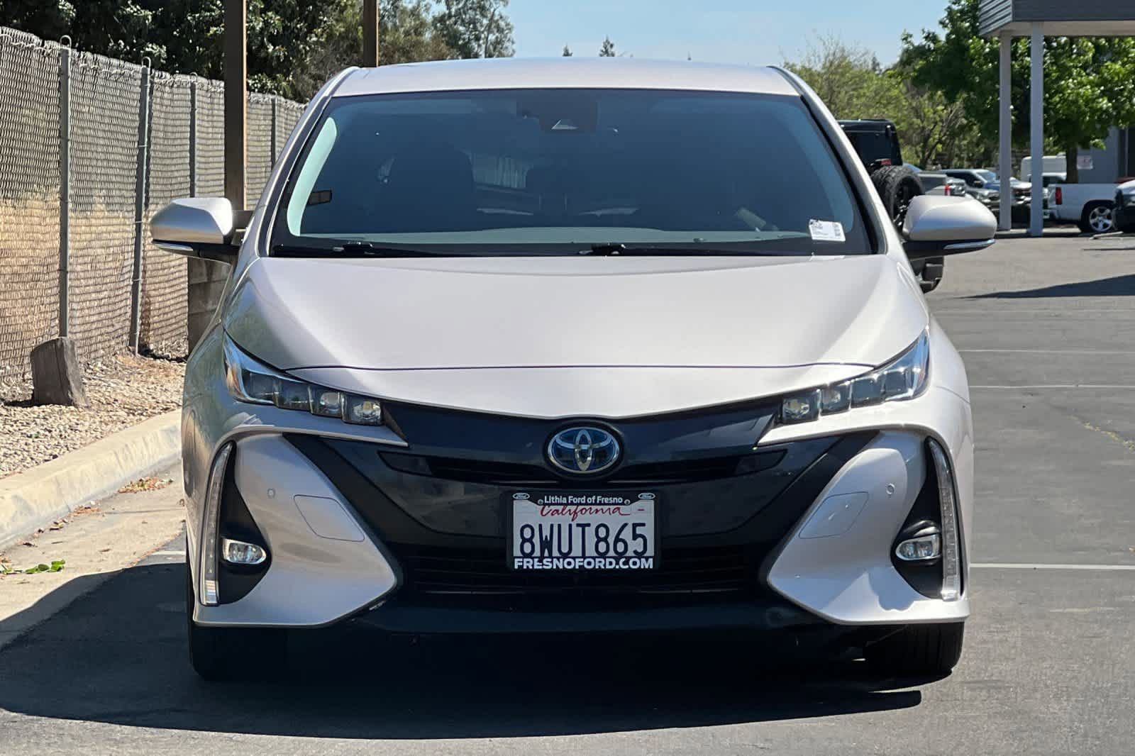 Used 2021 Toyota Prius Prime Limited w/ Carpet Mat Package (TMS) image 8