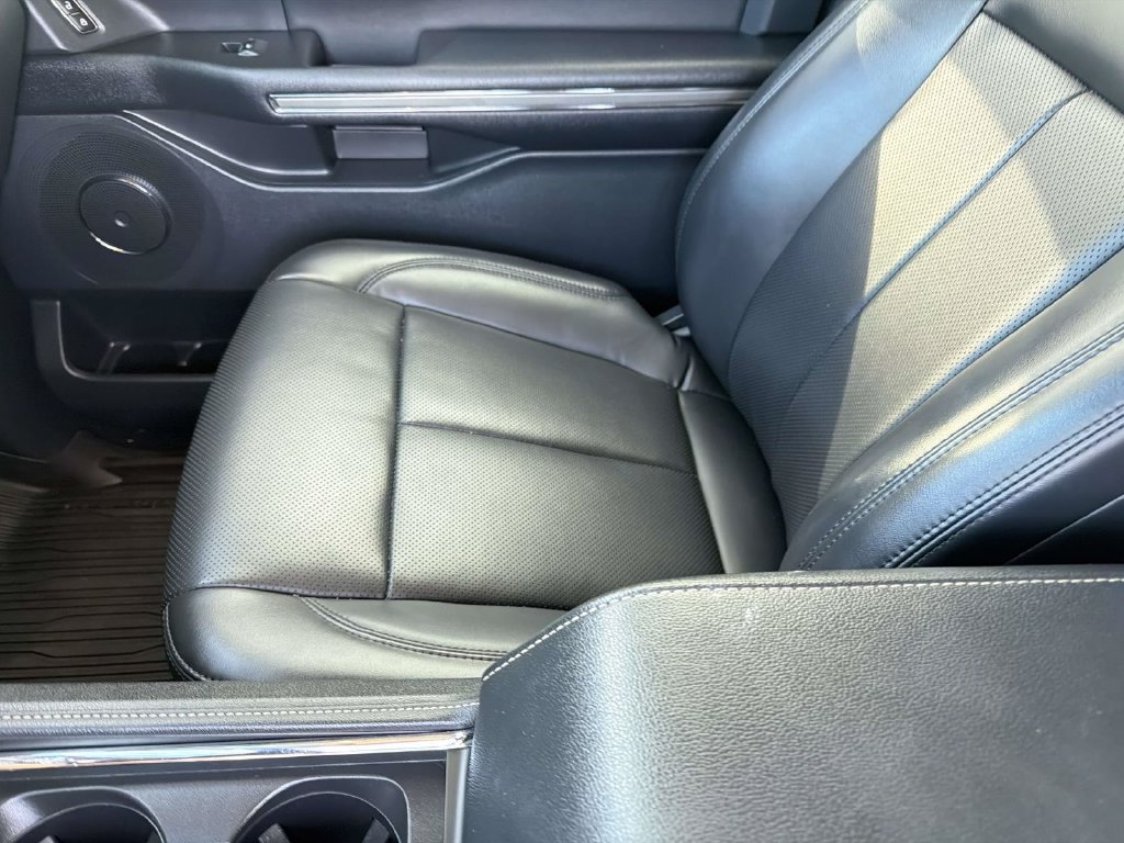 Certified 2022 Ford Expedition XLT RWD image 19