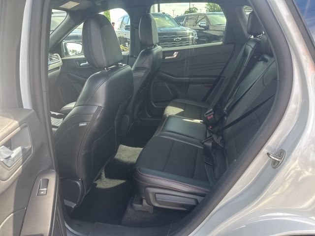 Certified 2025 Ford Escape ST-Line Select AWD/4WD image 27