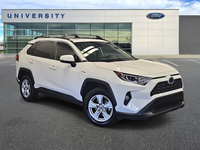 Used 2020 Toyota RAV4 XLE w/ Convenience Package AWD/4WD image 1